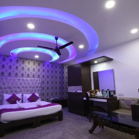 Hotel Surya International Delhi Zewnętrze zdjęcie