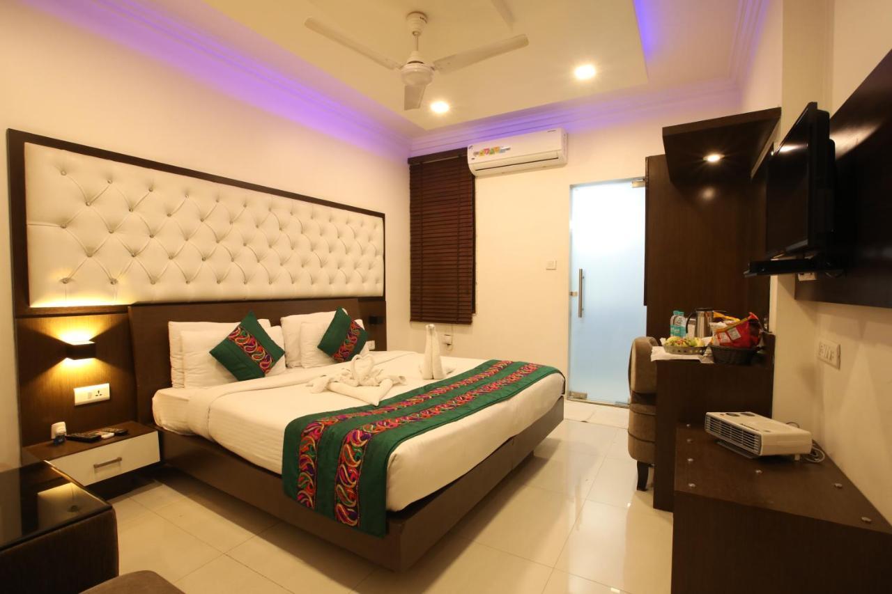 Hotel Surya International Delhi Zewnętrze zdjęcie