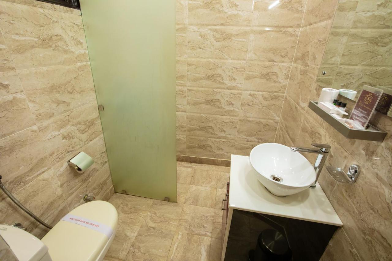 Hotel Surya International Delhi Zewnętrze zdjęcie