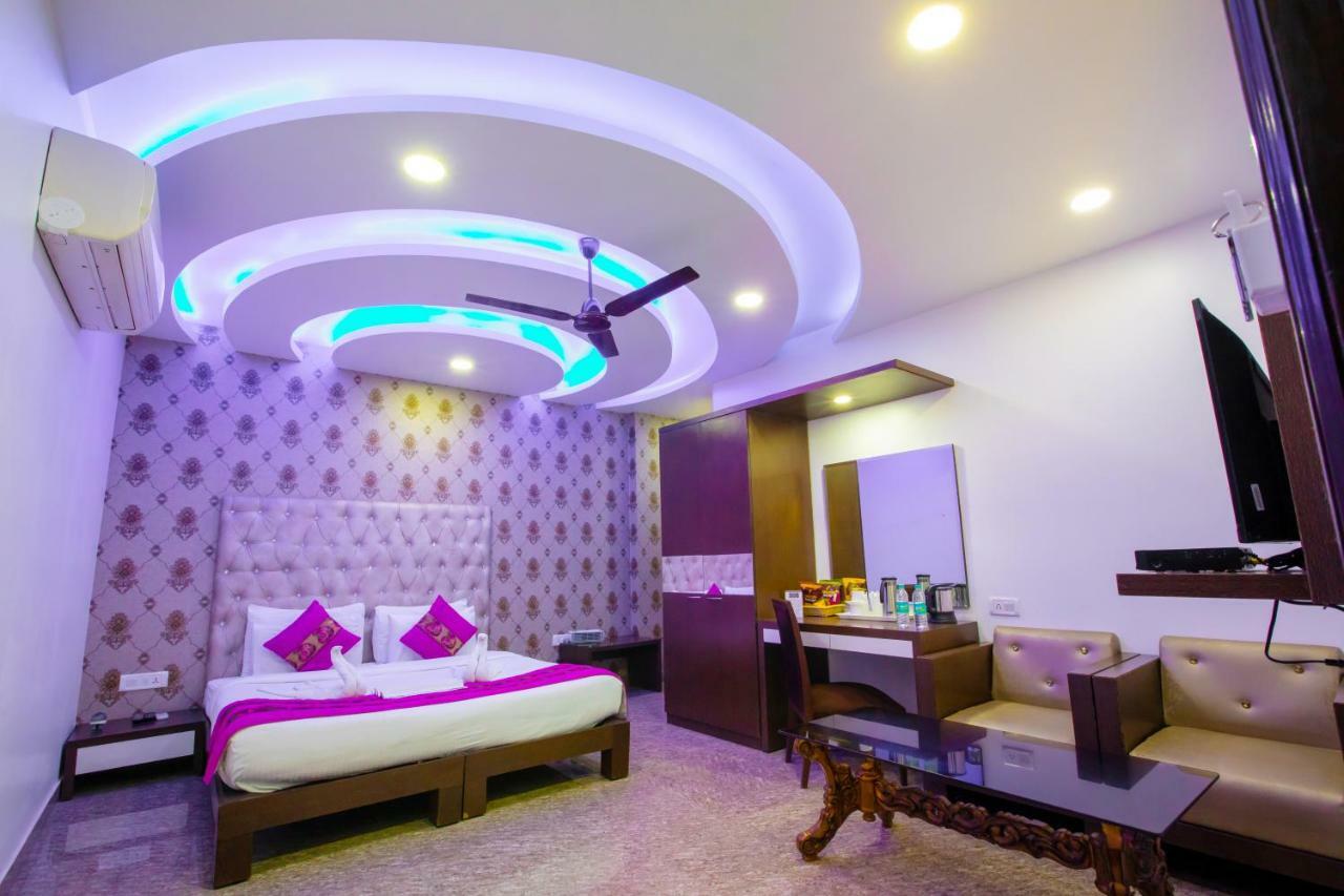 Hotel Surya International Delhi Zewnętrze zdjęcie