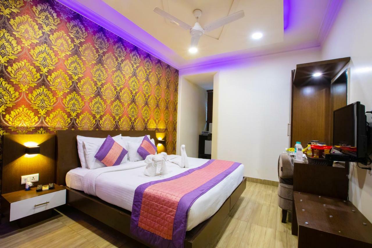 Hotel Surya International Delhi Zewnętrze zdjęcie